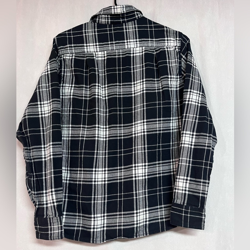 Tilley Women's Black and White Plaid Button-Up Shirt Size XS NWOT - Picture 3 of 3